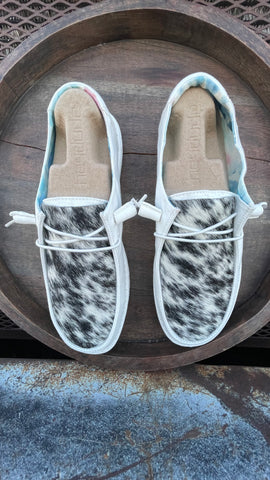 White Shoes with Black/White Cowhide